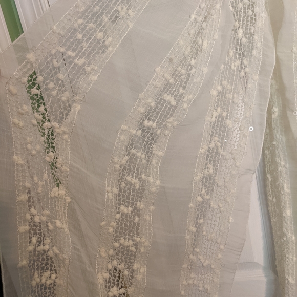 Lace scarf - Picture 2 of 2